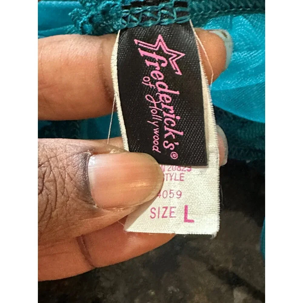 Frederick's of Hollywood Crotchless Lace Slit Bust Teddy Garters Sz L Lingerie - Picture 3 of 12